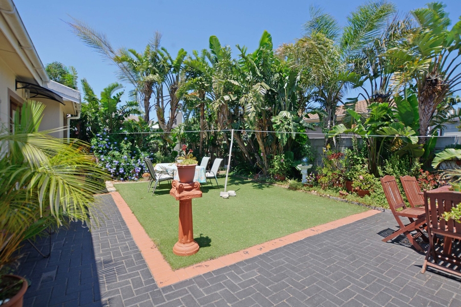 2 Bedroom Property for Sale in Parklands Western Cape